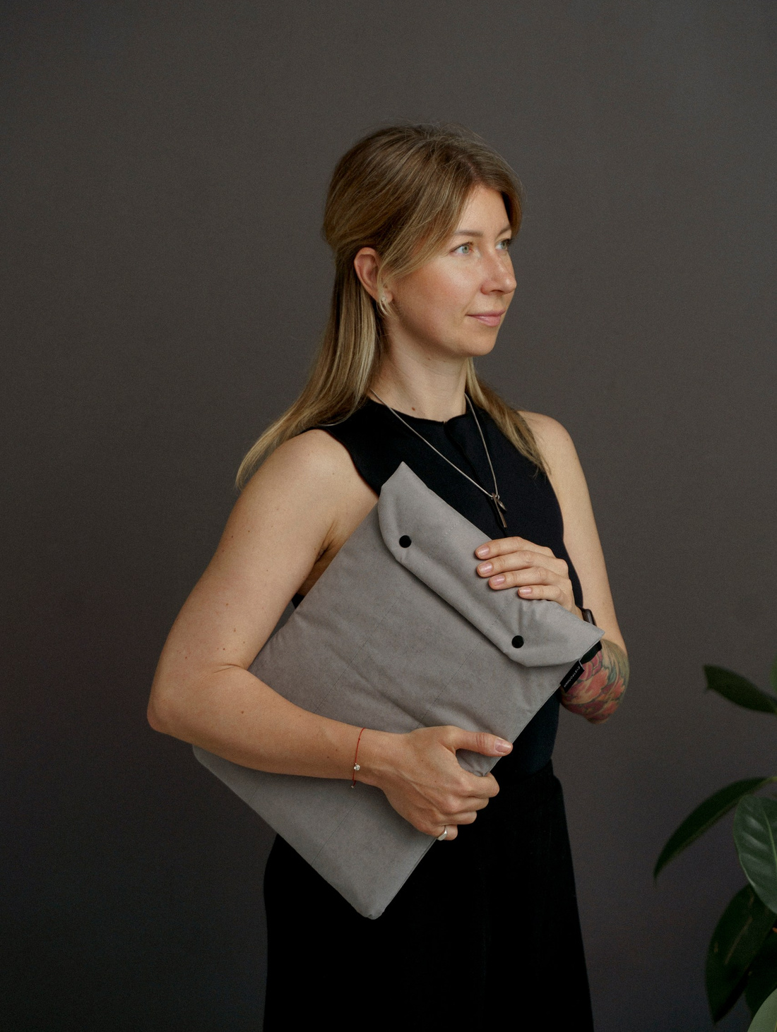 Чехол для MacBook 15/16, дымчатый - фотография товара