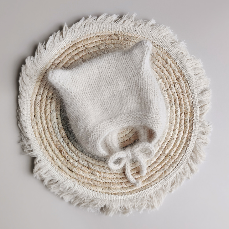 Детская шапка с ушками "Китти" 3-6 мес