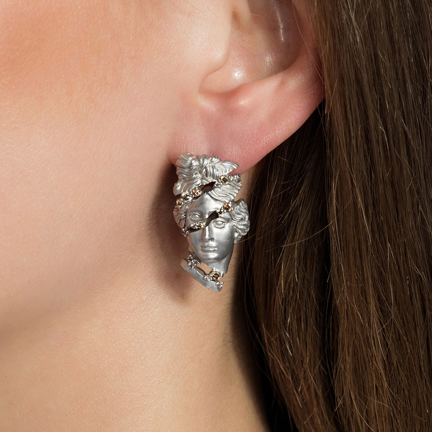 Серебряная моносерьга  с бриллиантами APOLLO EARRING - фотография товара