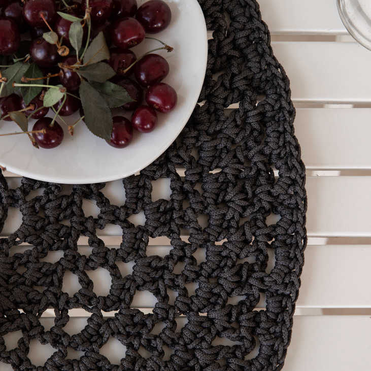 Большая декоративная салфетка