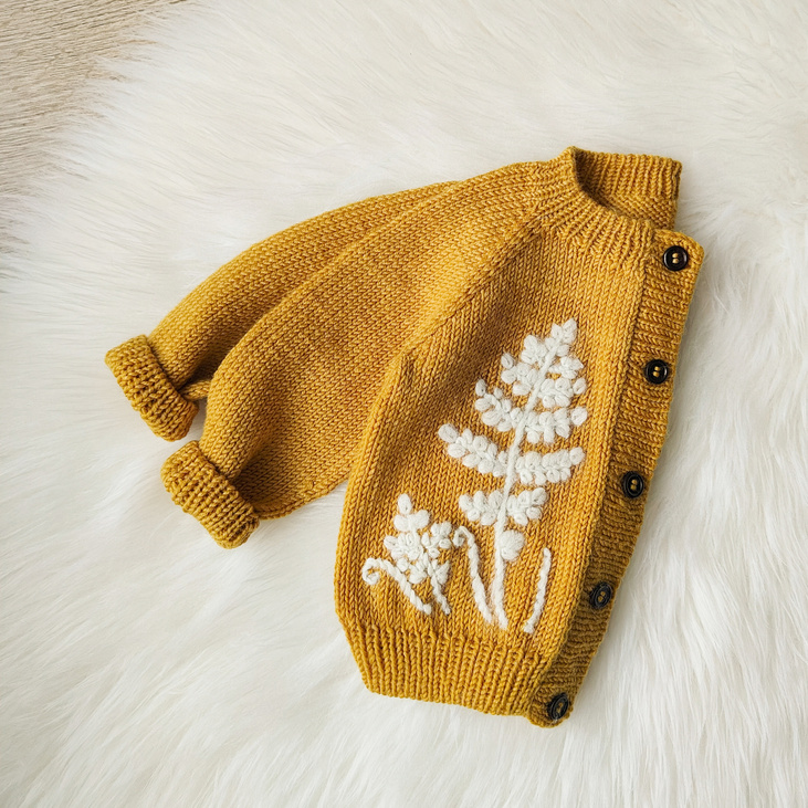 Детский кардиган с вышивкой