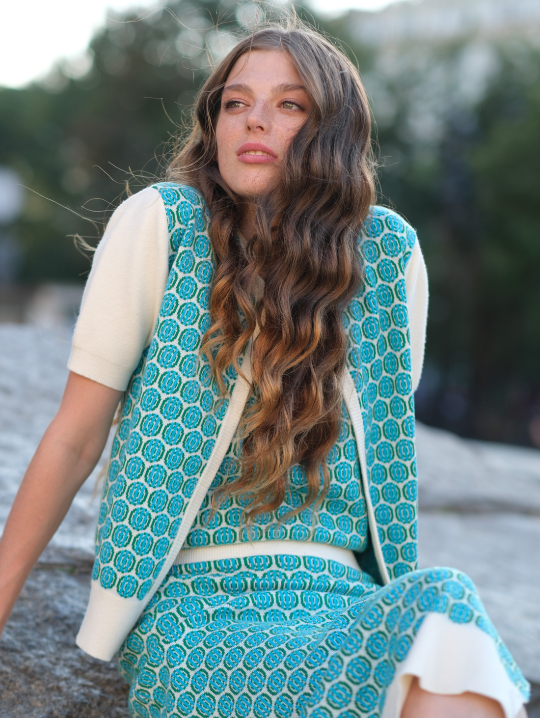 Кардиган с коротким рукавом с принтом круги - фотография товара