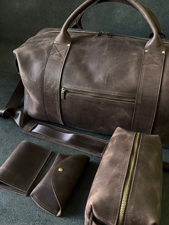 Дорожный набор из натуральной кожи