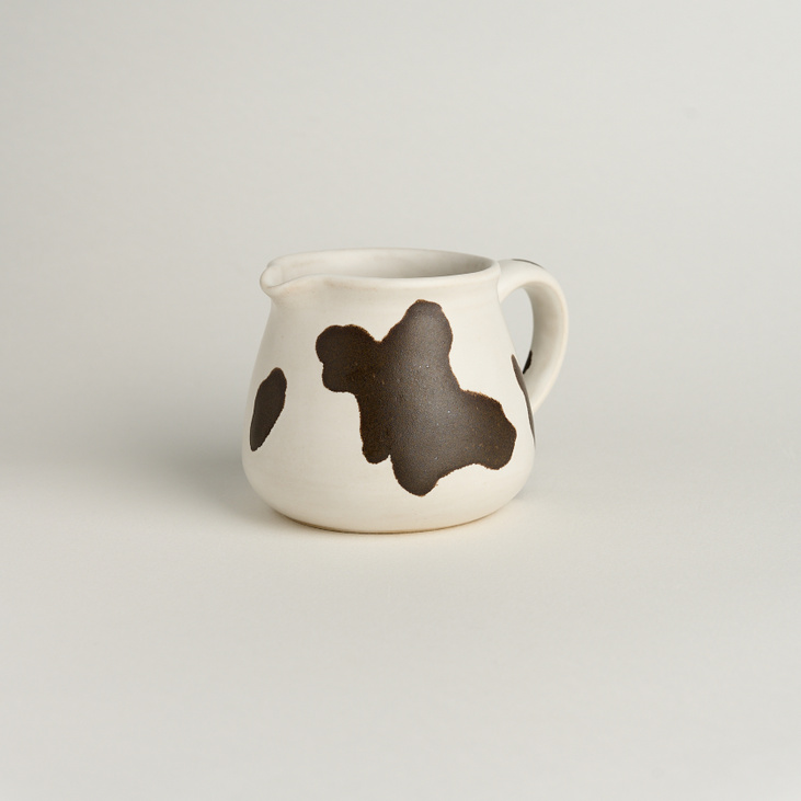 Молочник "Коровка темная"