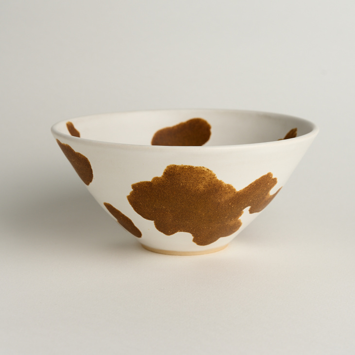 Миска большая "Коровка светлая"