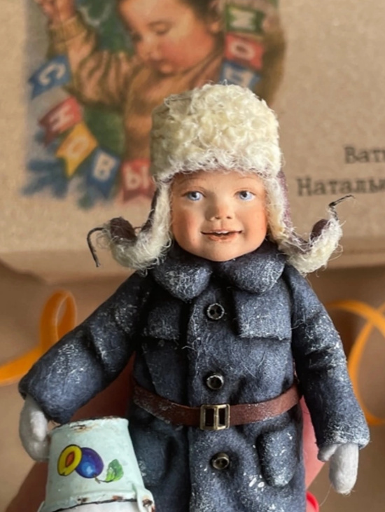 Ватная елочная игрушка мальчик со снеговиком
