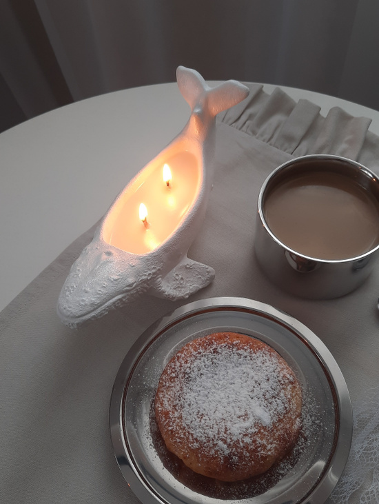 Свеча "Кит" с ароматом Чёрное море