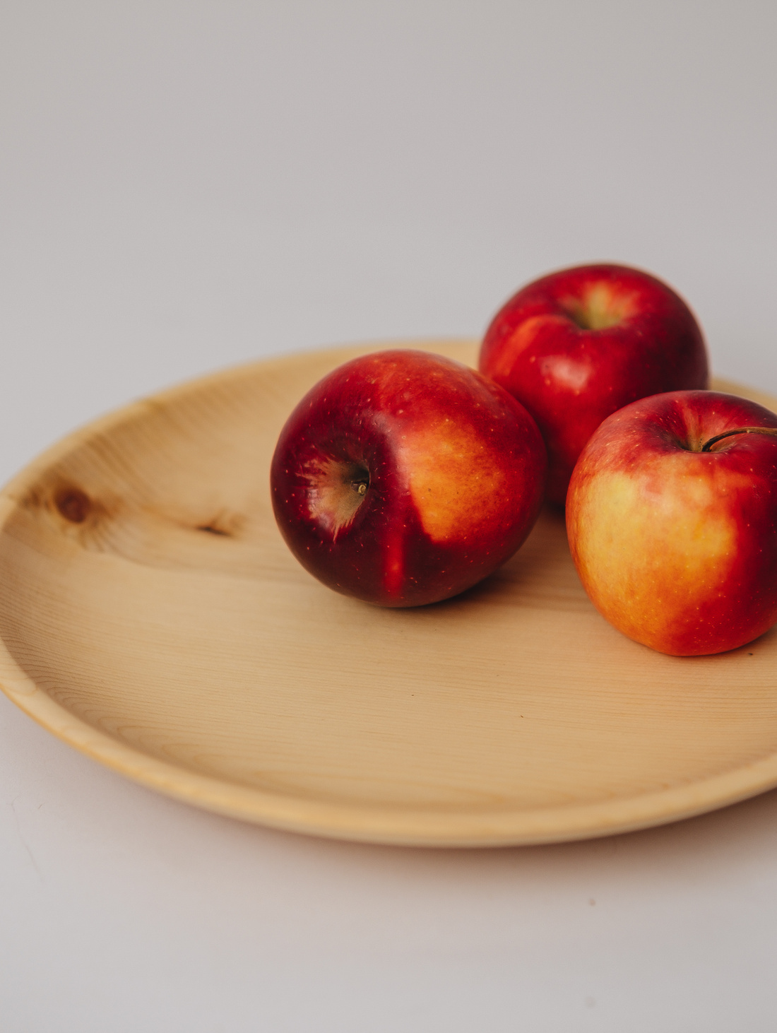 Тарелка из сибирского кедра - фотография товара