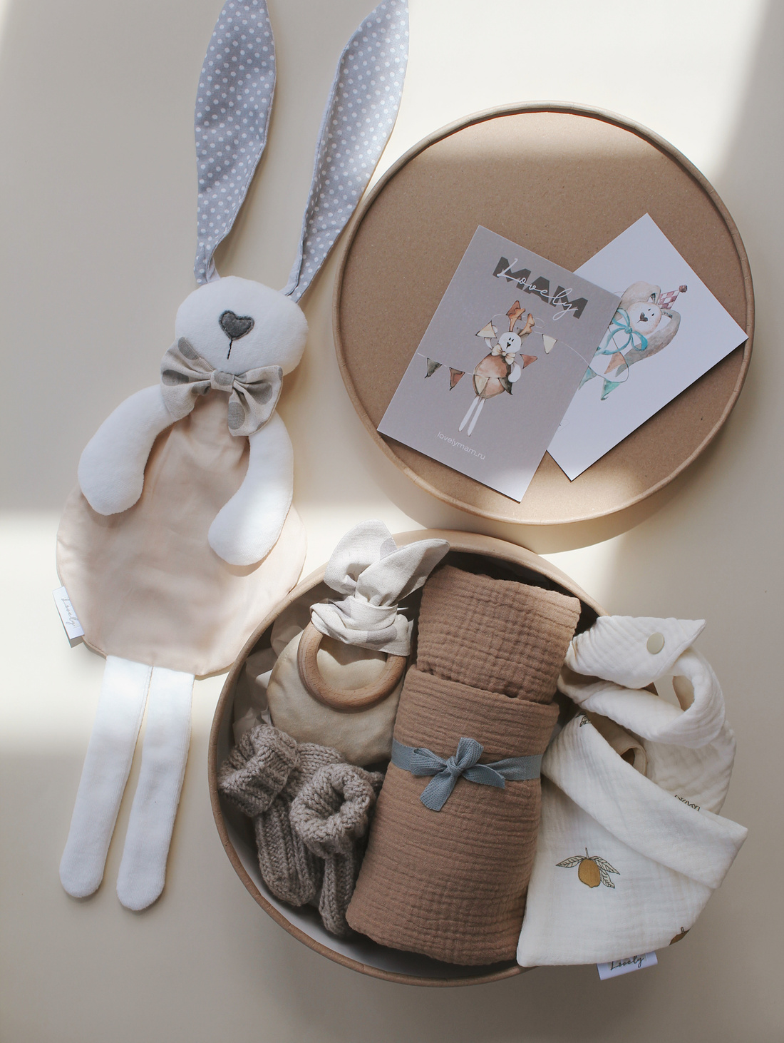 Подарочный набор для новорожденного, цв. "бежевый" - фотография товара