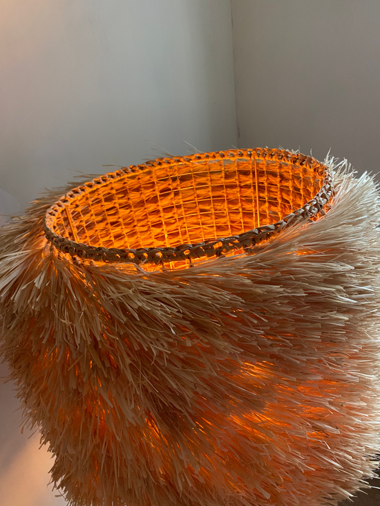 Торшер с абажуром из лыка