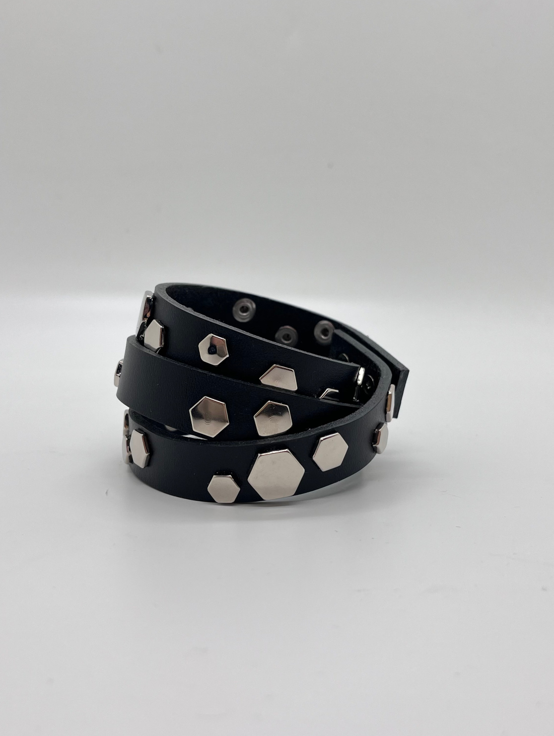 Браслет из натуральной кожи - фотография товара