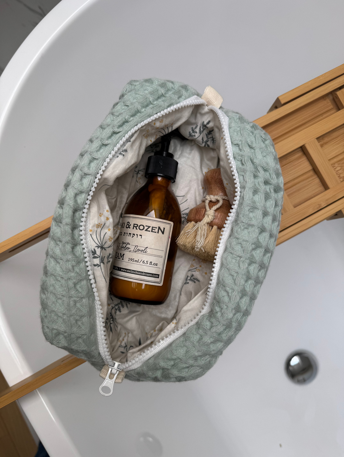 Вафельная косметичка “Pistachio” - фотография товара