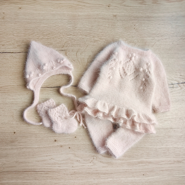 Детский комбинезон для новорожденной девочки