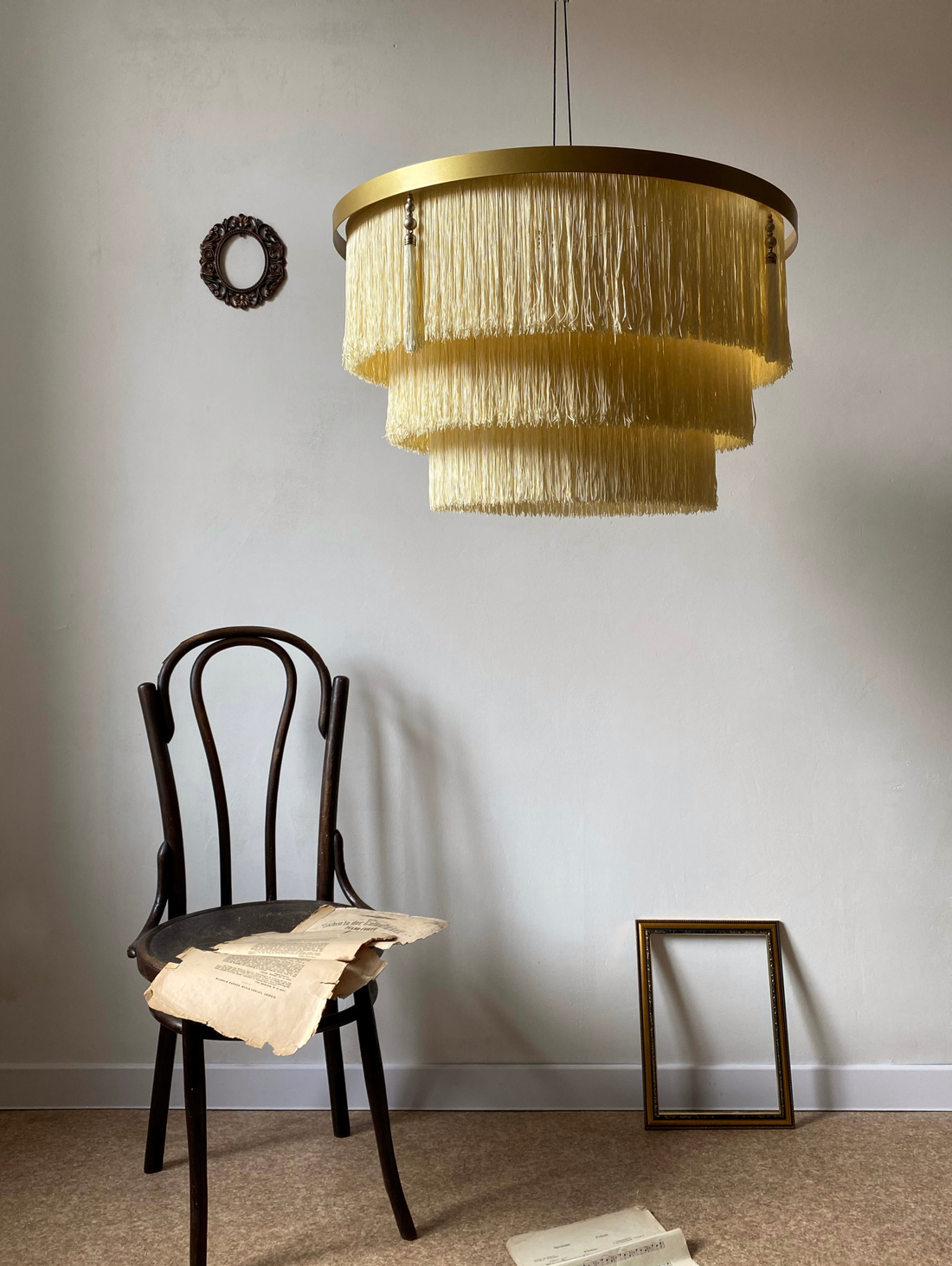 Большая люстра с бахромой - фотография товара