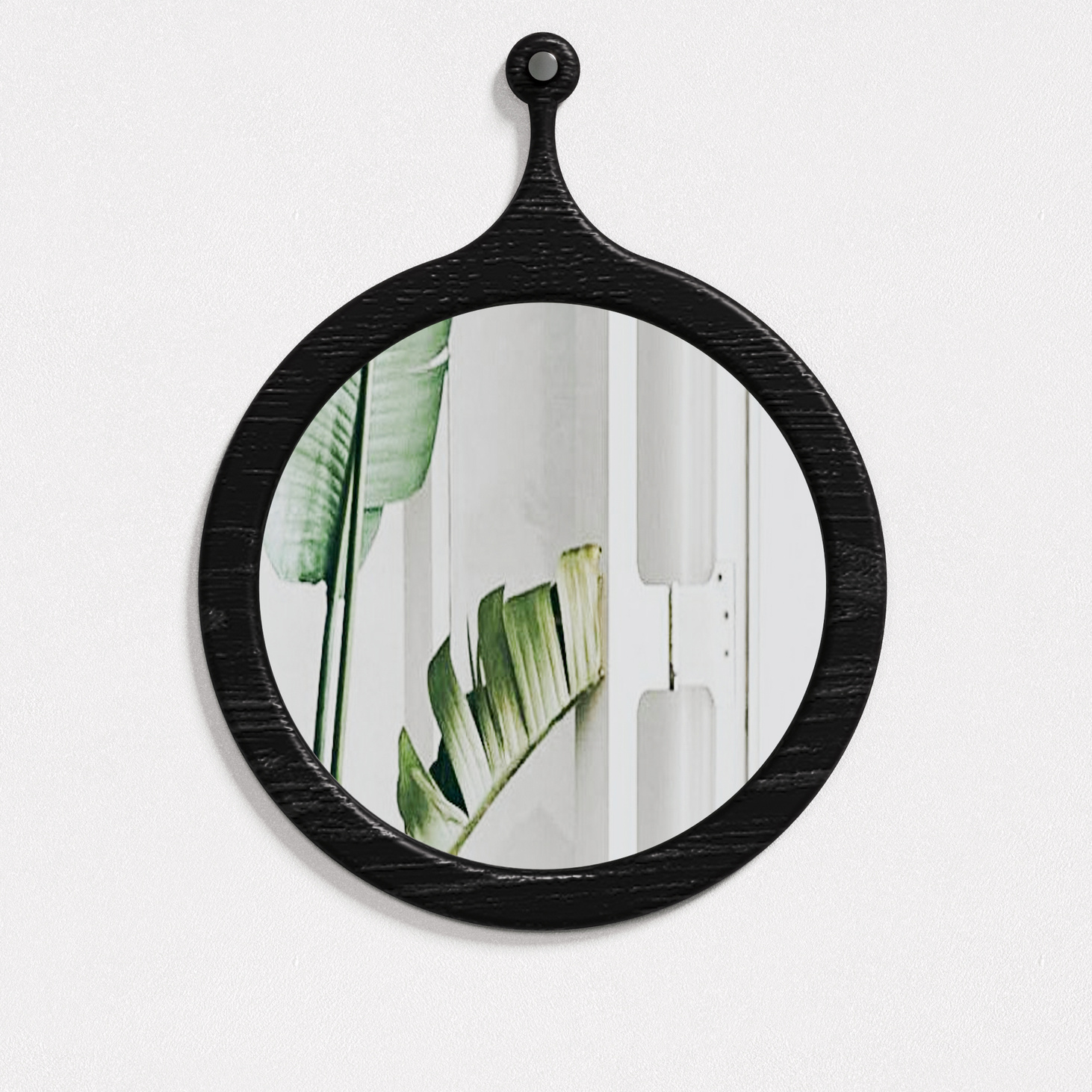 Зеркало настенное в черной раме - фотография товара