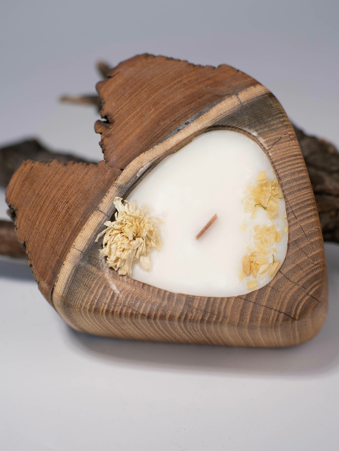 Свеча «Полевые цветы» - фотография товара