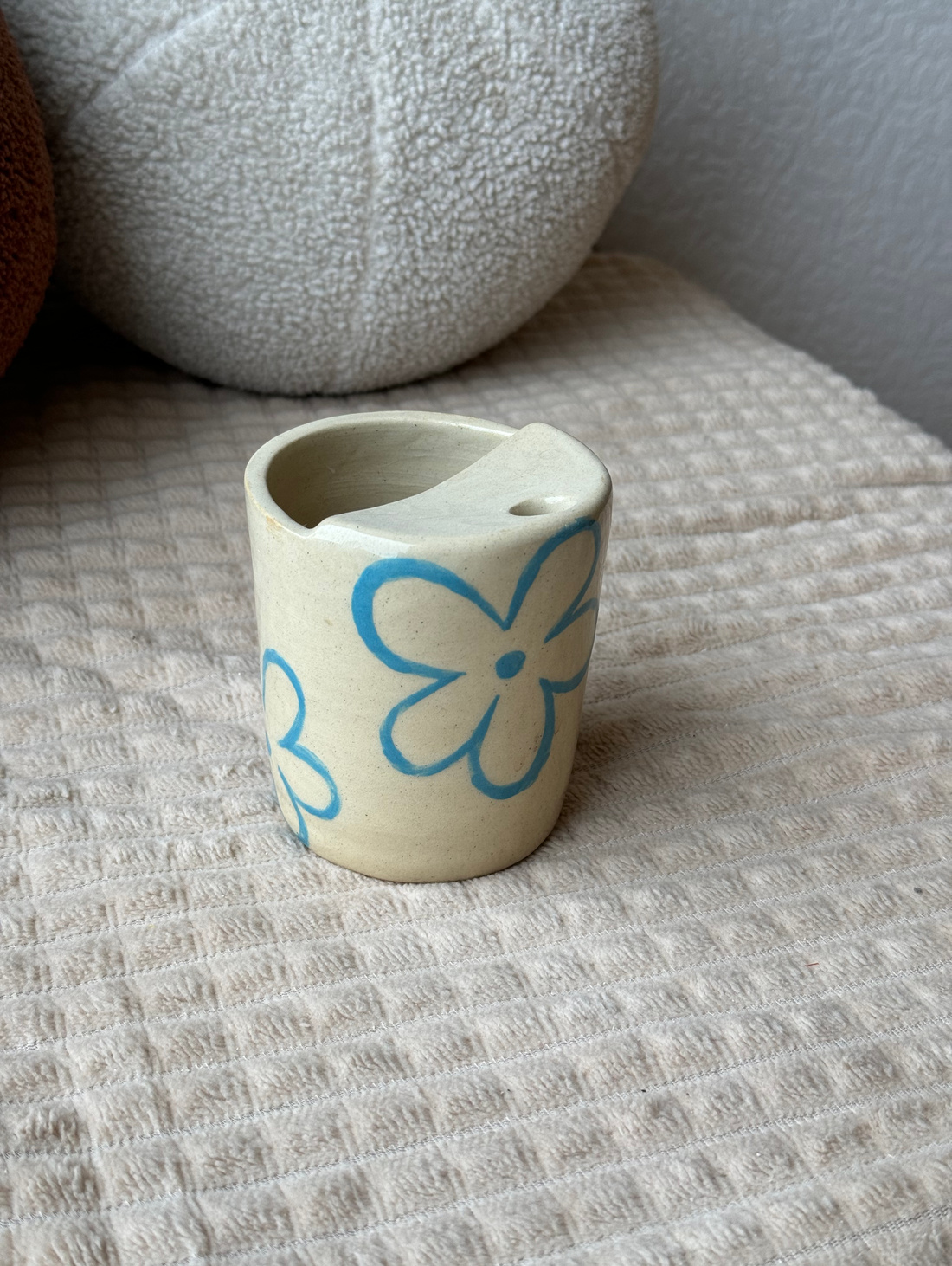 Кружка "Цветочки" под трубочку - фотография товара