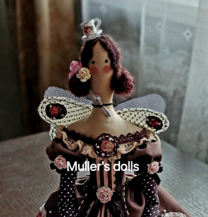 Muller's dolls
