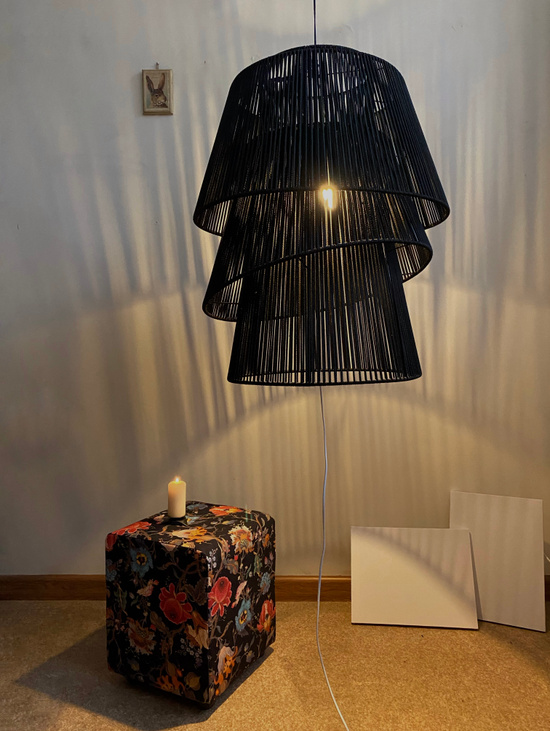 Светильник плетеный чёрный