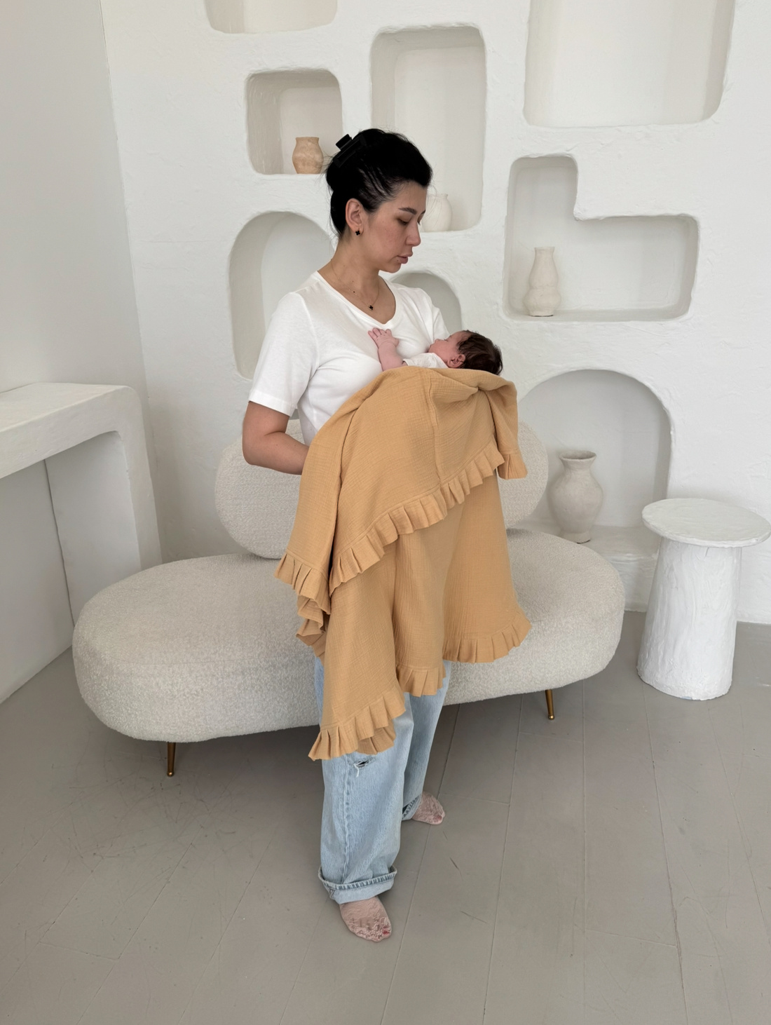 Муслиновый плед с рюшей "Sand" - фотография товара