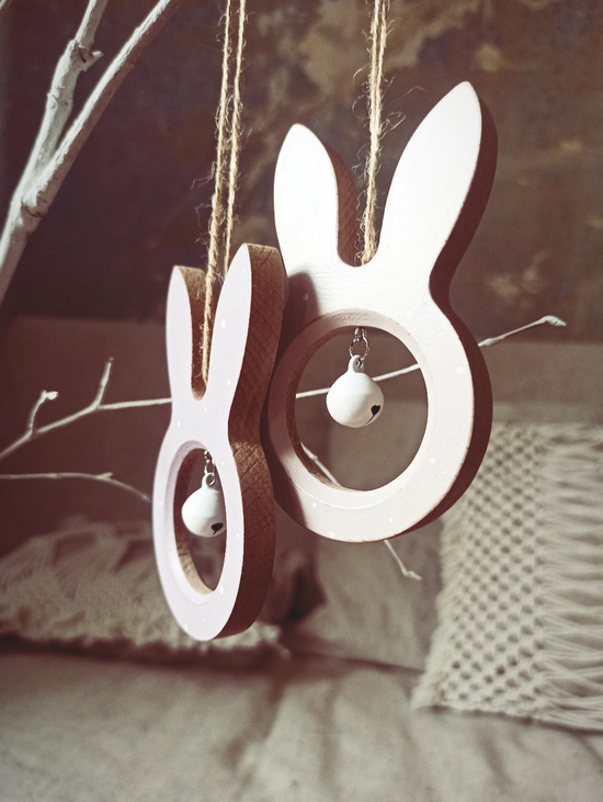 Весенний подвесной декор "Ушки"