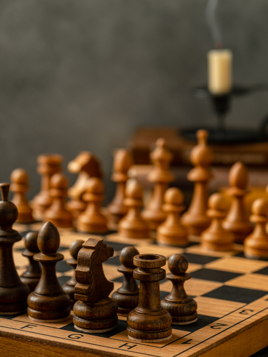 Деревянные шахматы