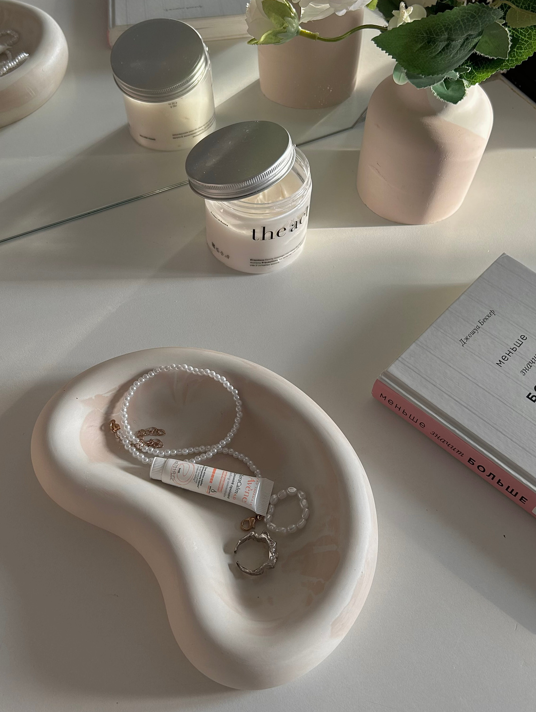 Декоративная подставка для украшений "Блеклый мрамор" - фотография товара