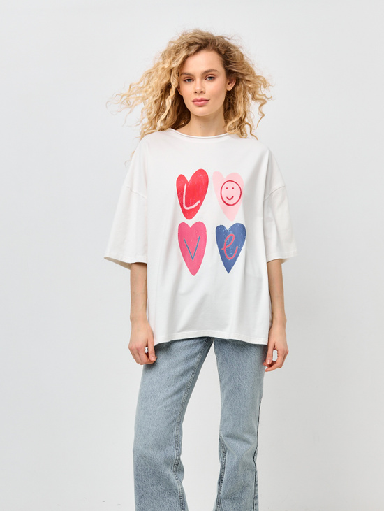 Футболка в молочном цвете "LOVE"