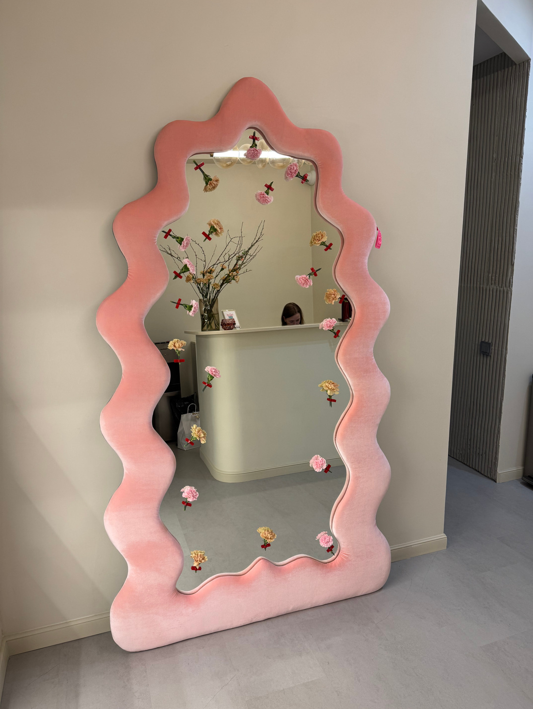 Зеркало из линейки "VELUR" - фотография товара