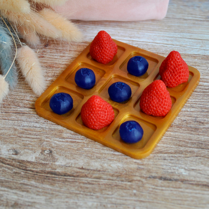 Крестики нолики "Клубника, голубика"