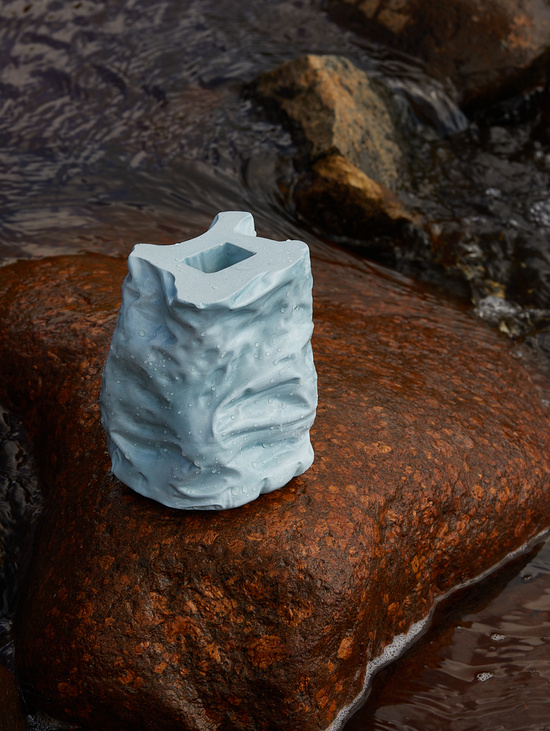 Ваза "Wavy Vase" Голубой