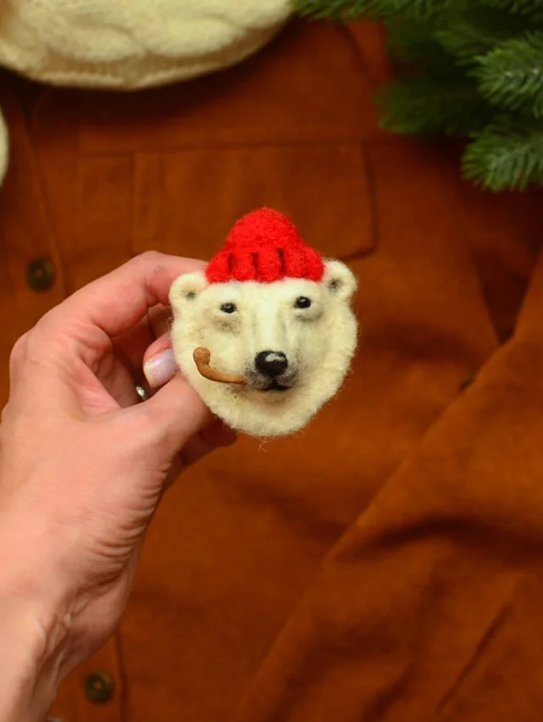 Брошь "Медведь Полярник" - фотография товара