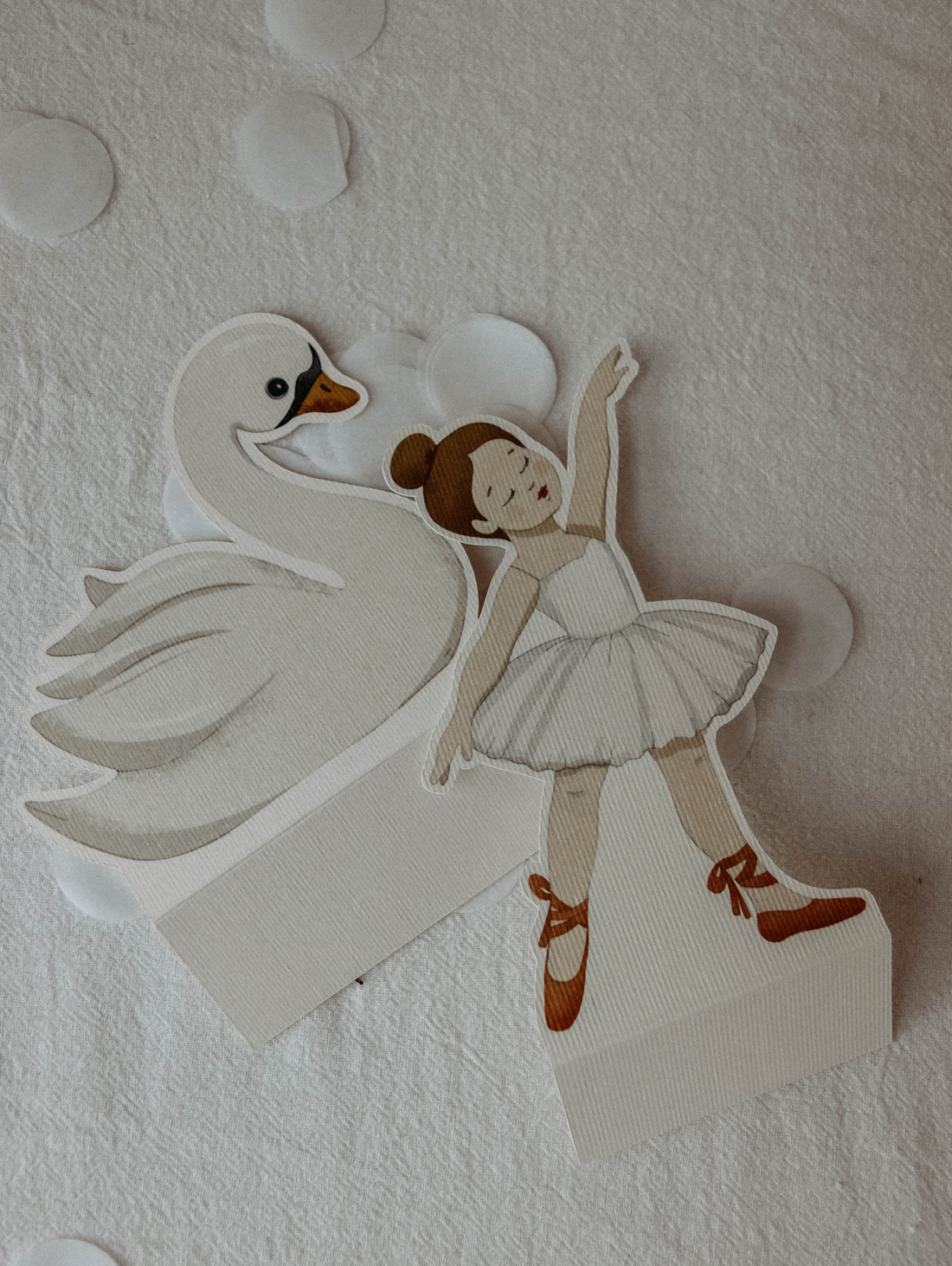 Бумажные фигурки «Балетный класс» Балерина и лебедь - фотография товара