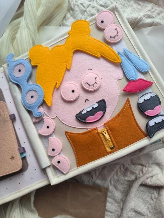 Книжка Игрушка "Олененок"