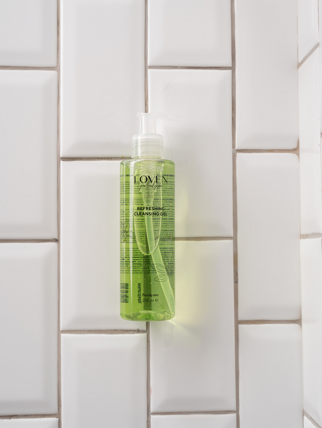 Гель для лица очищающий для жирной кожи - фотография товара