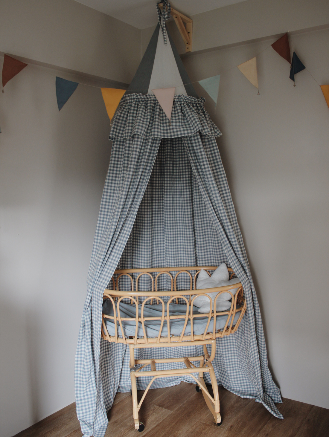 Балдахин-шатер для детской "Голубой" - фотография товара