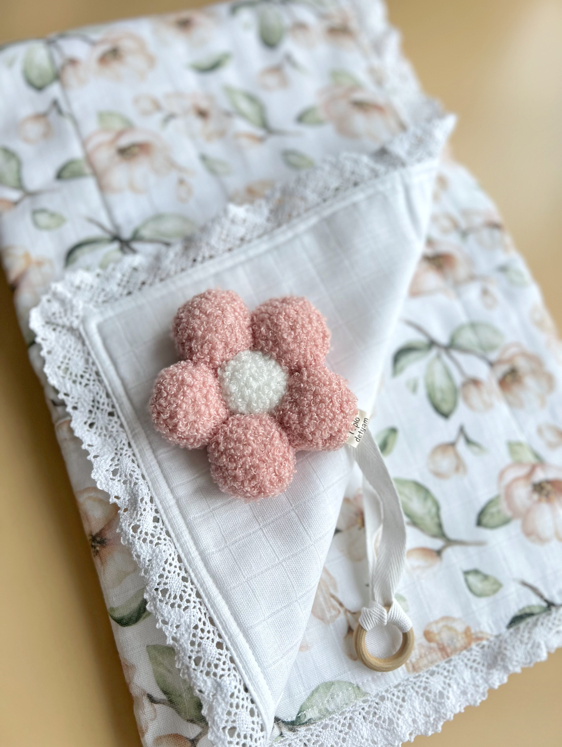 Погремушка из меха - фотография товара