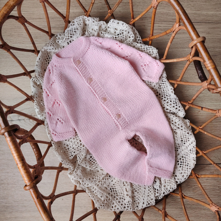 Комбинезон для новорожденной девочки