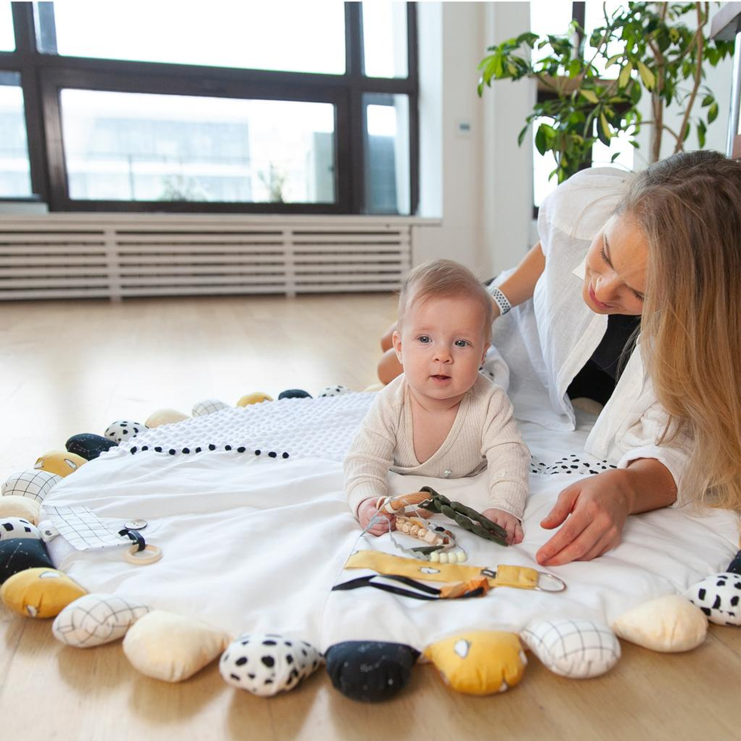 Монтессори коврик для малышей "Горчичные пингвины" - фотография товара