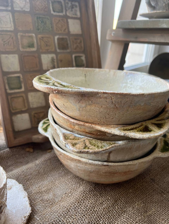 Салатник со стеклянными ручками