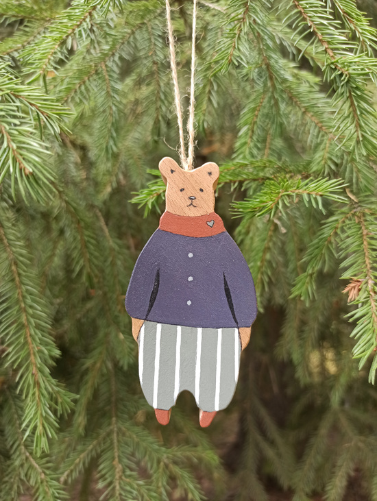 Мишки в костюмах