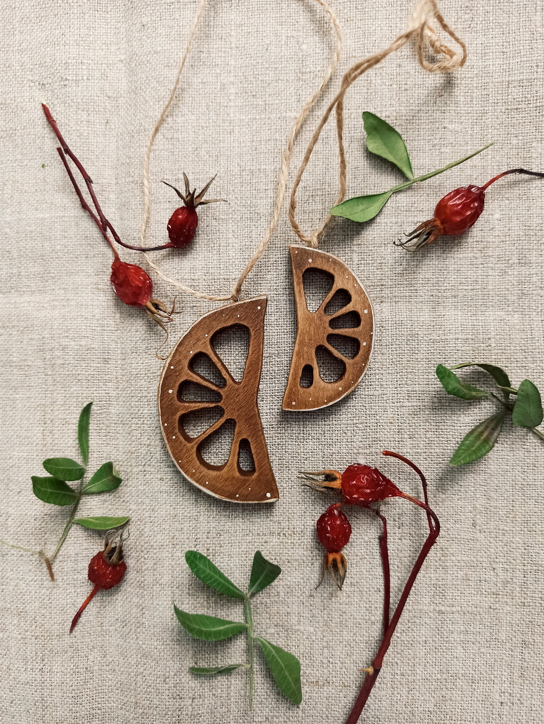 Елочная игрушка "Полудолька большая" - фотография товара