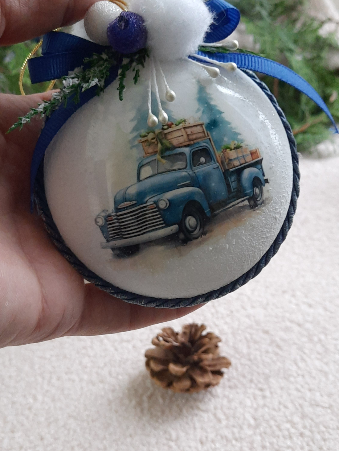 Подарочный набор свеча и медальоны № 2 - фотография товара