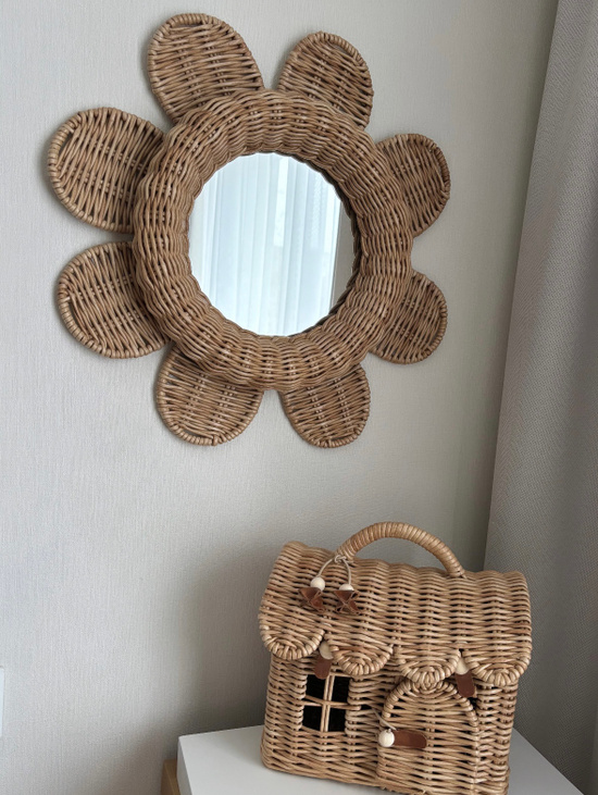 Плетёный кукольный домик-сумка