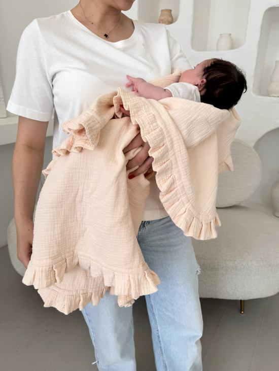 Муслиновый плед с рюшей "Румяный"