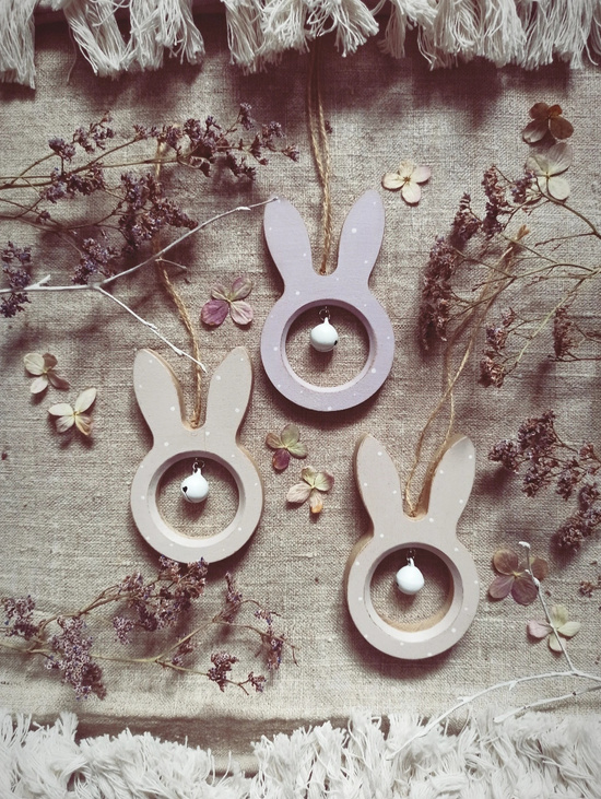 Весенний подвесной декор "Ушки"