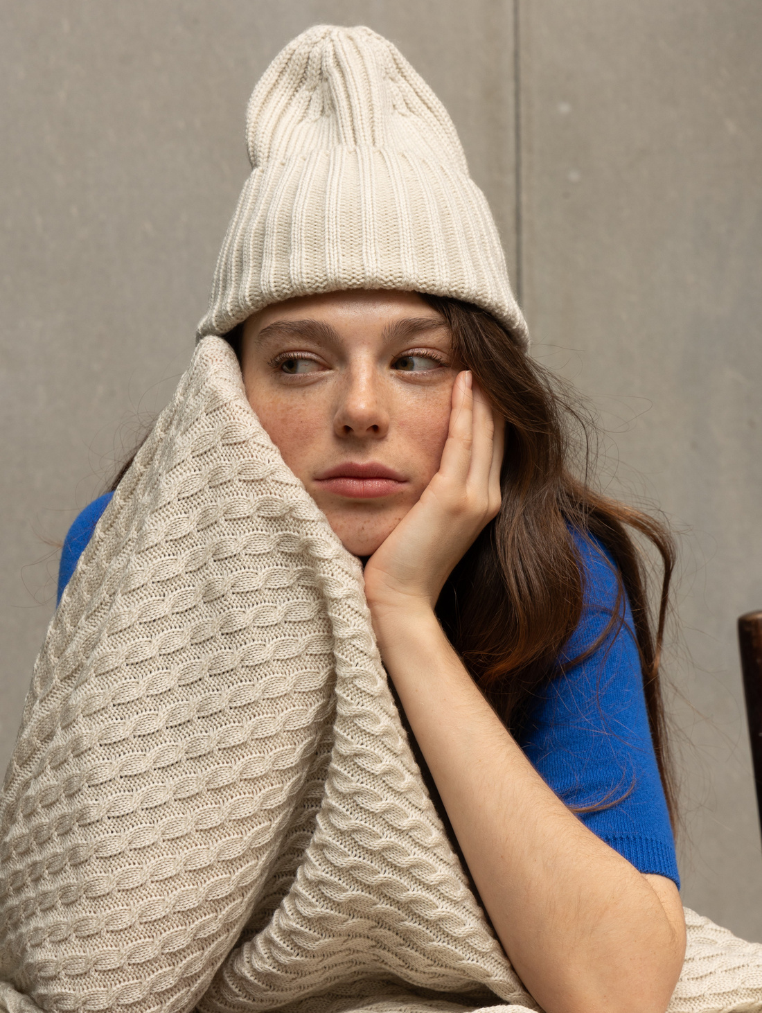 Шапка BRIGHT молочная - фотография товара