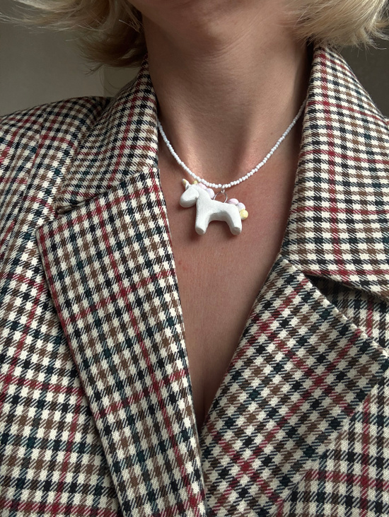 Колье с кулоном "Единорог"