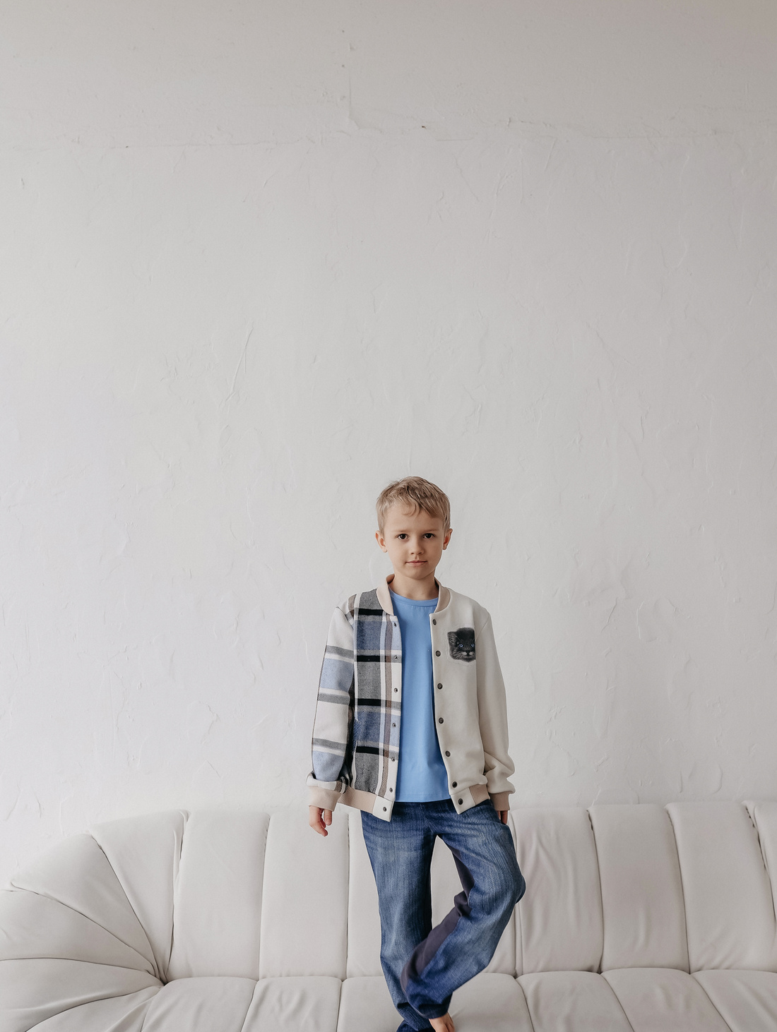 Бомбер для мальчика  клетку - фотография товара