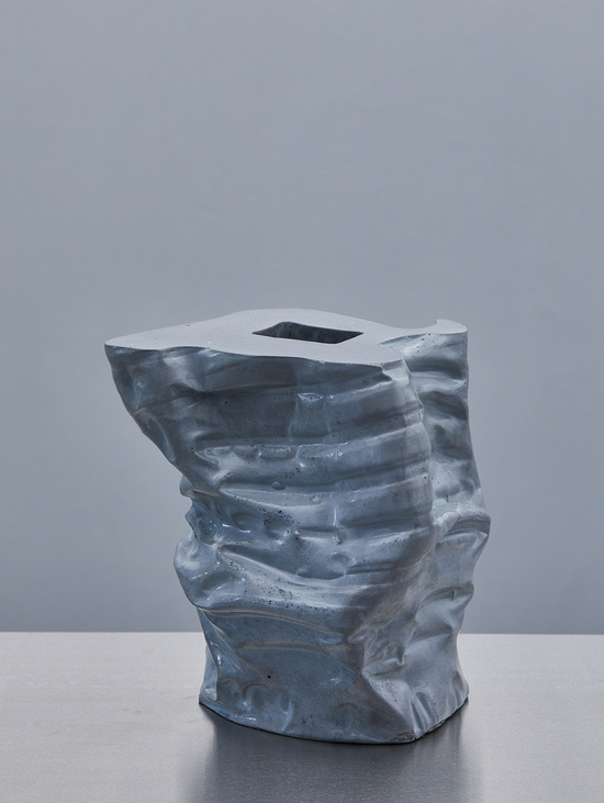 Ваза "Wavy Vase" Графит